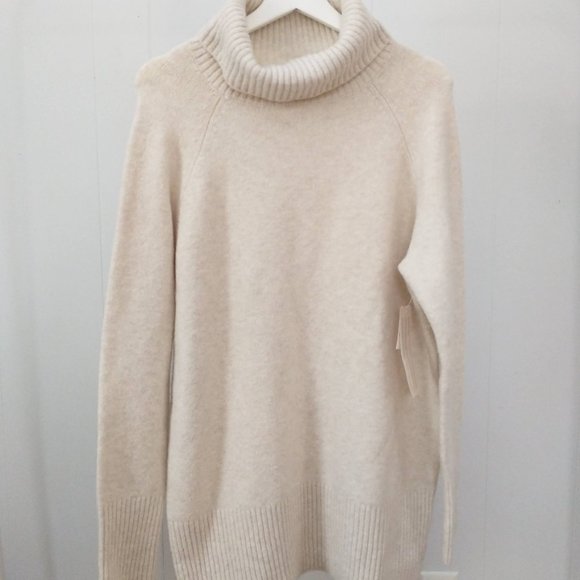 NWT Goodthreads Cream Sweater - Large - Picture 2 of 3
